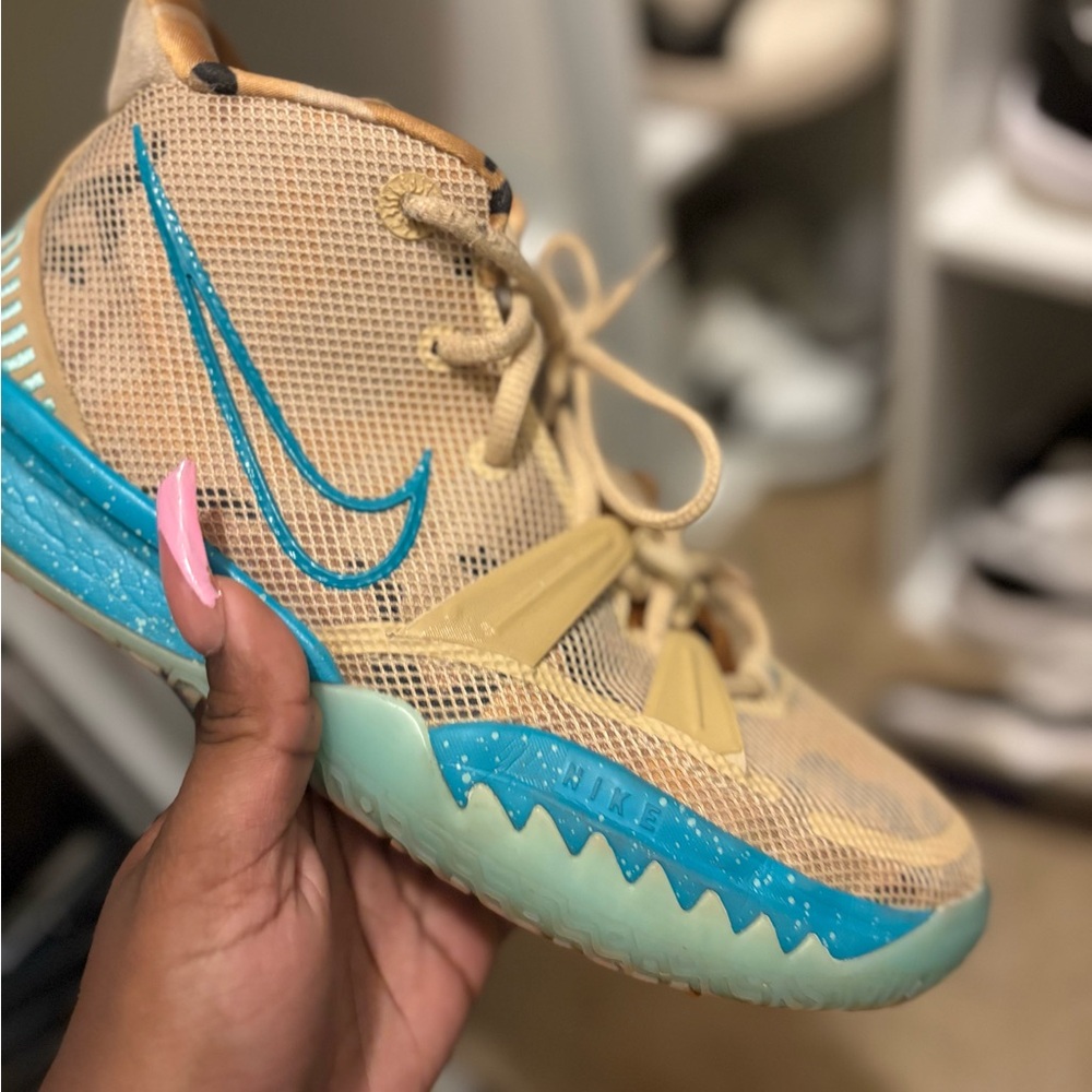 Kyrie Irving 7 Kids Tan and Blue Sneakers